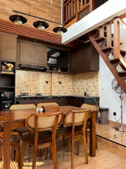 Tori Klumpu, 3 Bedroom Artistic Villa, Dual Views Near Ubud Badung  Exterior foto
